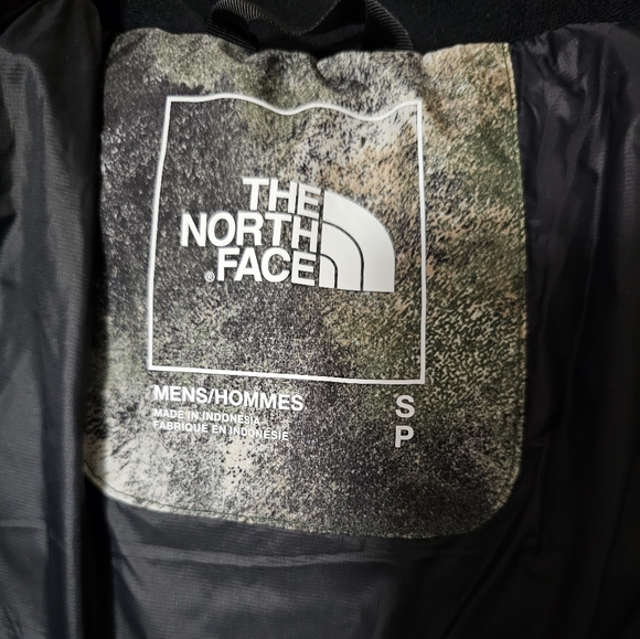 The North Face Corefire Down Jacket in Pine Needle Print M Small - Picture 11 of 12